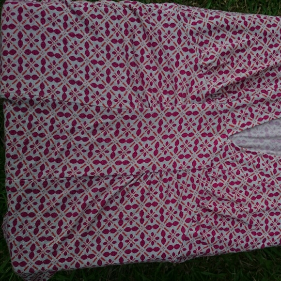 Scrunched Flowerburst Top - Picture 3 of 8